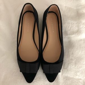 NWOT Velvet Bow Pointed Toe Flats Size 8
